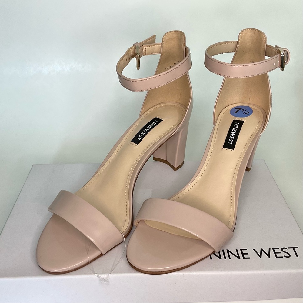 New - Nine West Nude Block Heels